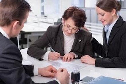 Milwaukee trust attorneys, estate planning attorney, review a trust, Wisconsin estate law, trust beneficiaries